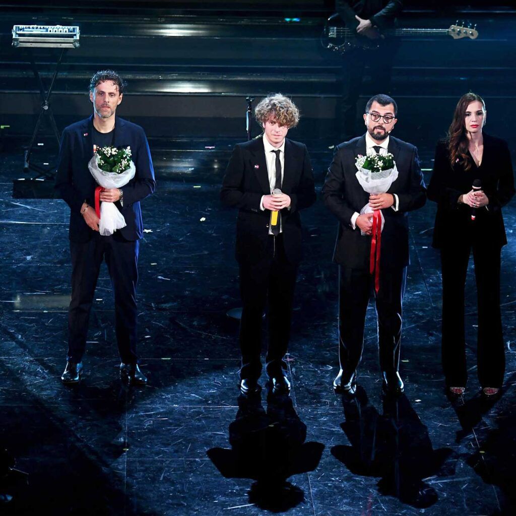 Lo Stato Sociale porta il dramma dei teatri chiusi a Sanremo Lo Stato Sociale - Sanremo 2021